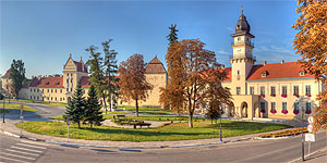 [en]Lviv Region, Zhovkva, Castle and Town Hall[ru]��������� ���., ������, ����� � ������