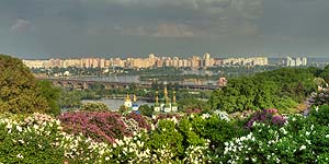 [ru]����, �������� ������ � ������������ ������������ ���� ��. �.�.������ ��� �������[en]Kyiv, Blooming Lilac in M.M.Gryshko National Botanical Garden of NAS of Ukraine