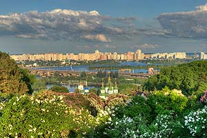 [ru]����, �������� ������ � ������������ ������������ ���� ��. �.�.������ ��� �������[en]Kyiv, Blooming Lilac in M.M.Gryshko National Botanical Garden of NAS of Ukraine