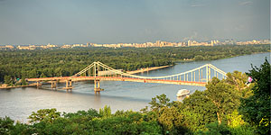 [ru]Киев, Пешеходный мост[en]Kyiv, Pedestrian Bridge