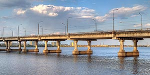 [ru]Днепропетровск, Центральный мост[en]Dnipropetrovsk, Central Bridge