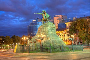 [ru]����, �������� ������� ������������[en]Kyiv, Monument to Bogdan Khmelnitskiy