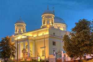 [ru]����, ��������������� ������[en]Kyiv, Olekxandrivskiy Roman Catholic church