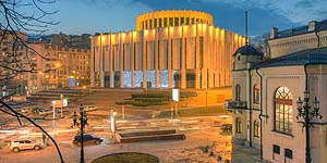 [ru]����, ���������� ���[en]Kyiv, Ukrainian House