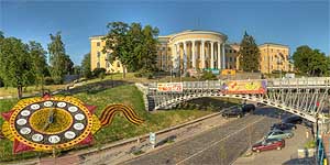 [ru]����, ������ ������������[en]Kyiv, Majdan Nezalezhnosti