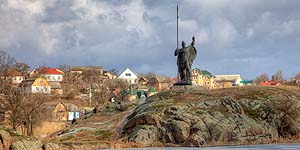 [ru]�������-�������������, �������� ������[en]Korsun-Shevchenkovskiy, Monument to Rosich