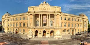 [en]Lviv, Ivan Franko National University (Cylindrical panorama)[ru]�����, ������������ ����������� ��. ����� ������ (�������������� ��������)